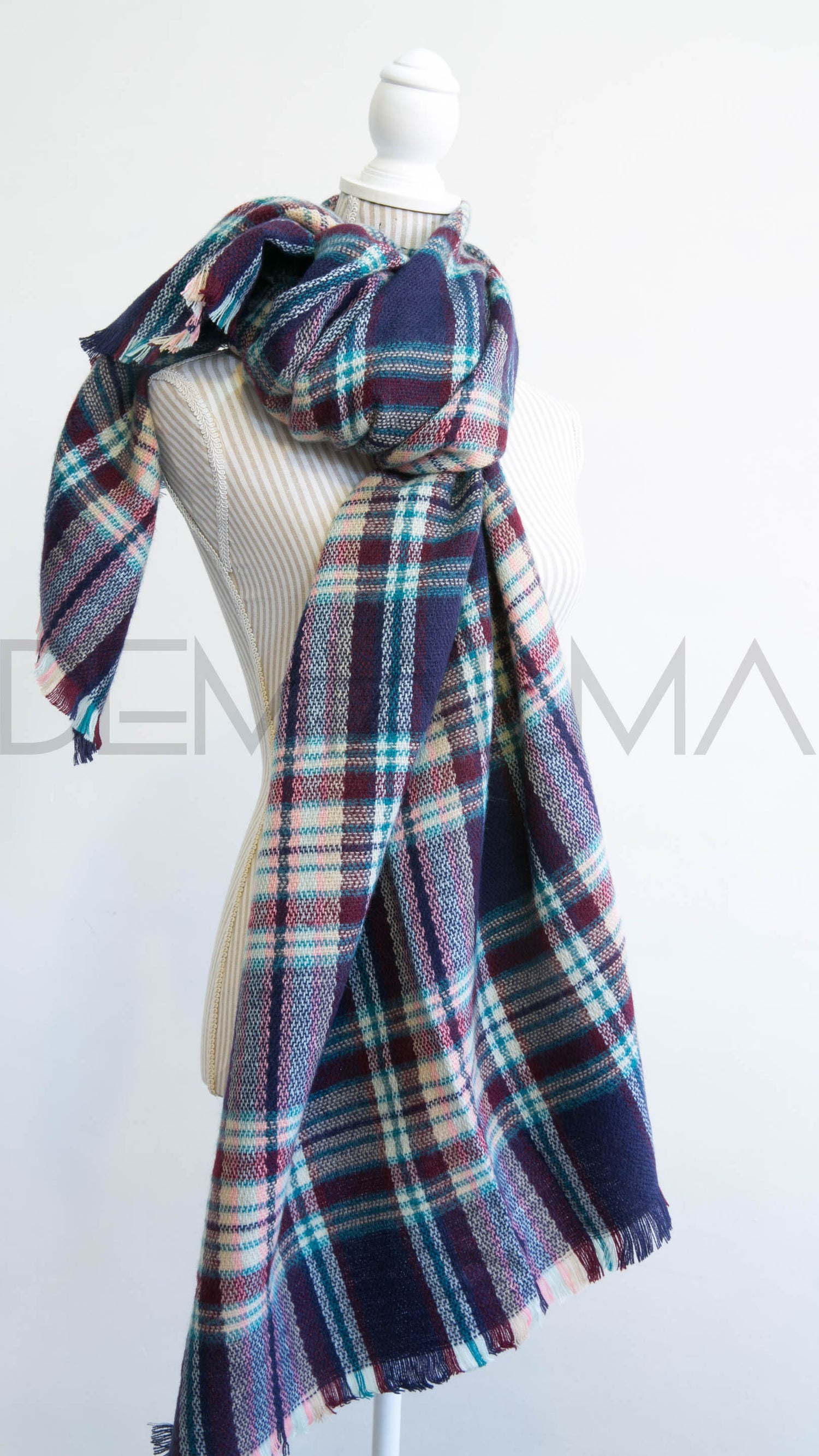 Maxi Pañuelo largo cuadrille azul