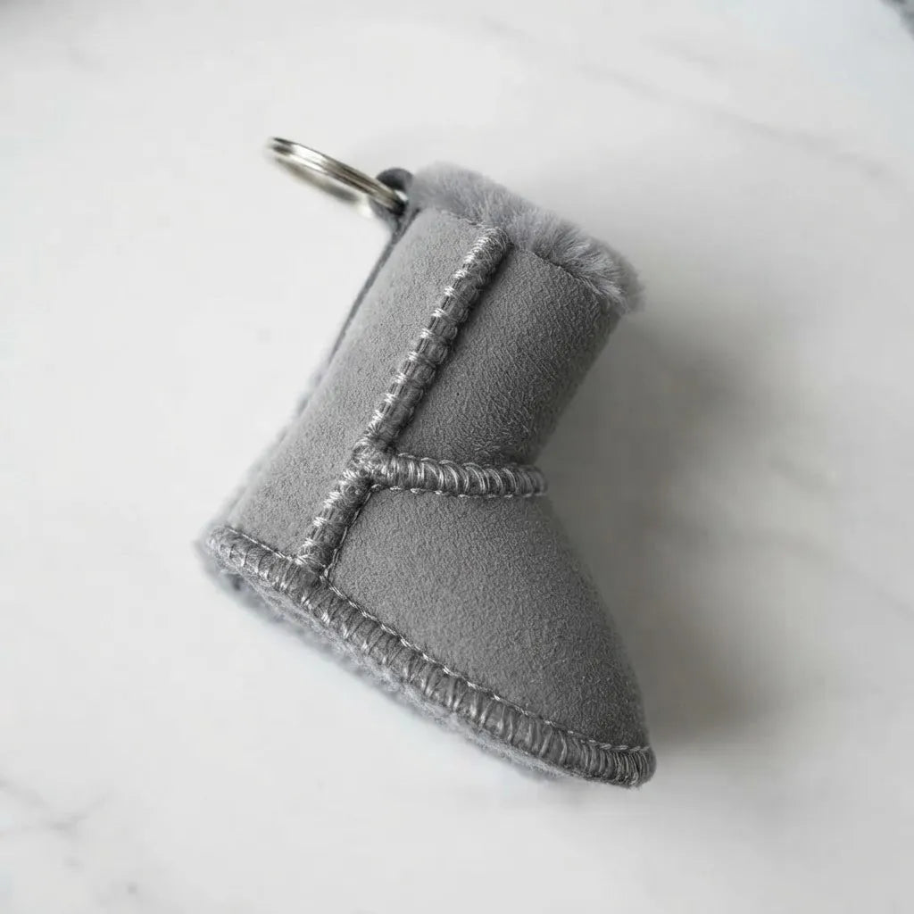 Llavero Bota Gris