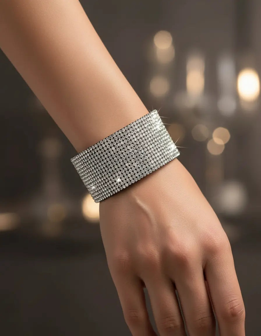 Pulsera con aplicaciones de strass