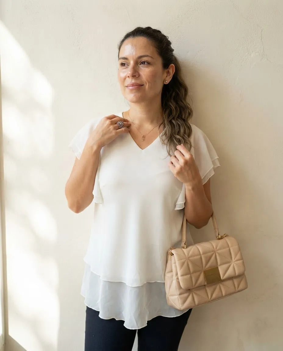 Blusa Blanca Manga Corta Con Vuelos