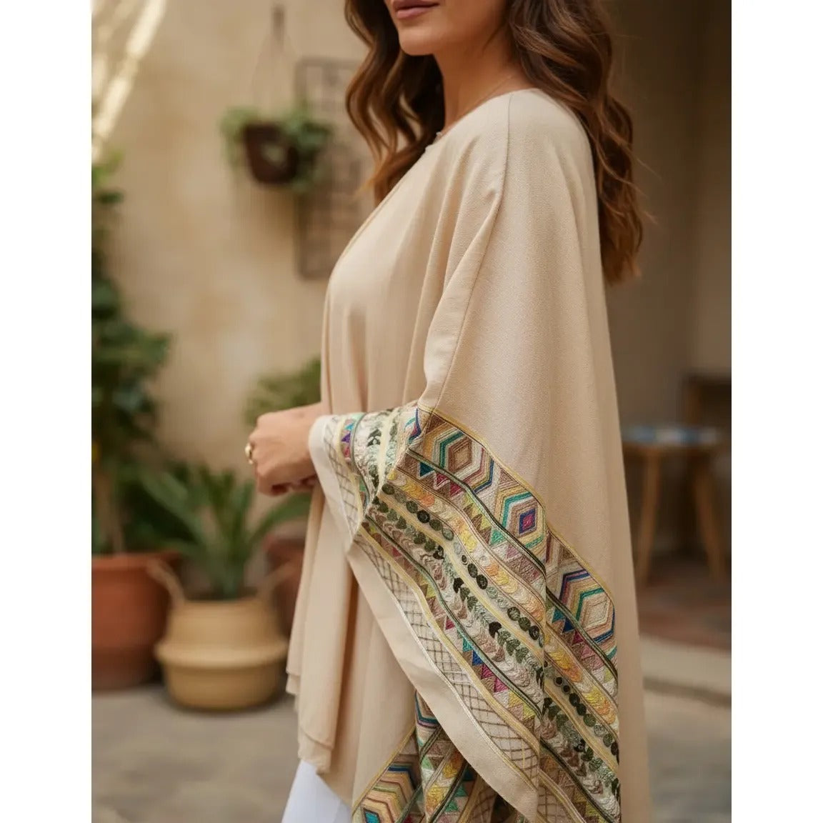 Poncho Bordado 47200-17 - Beige