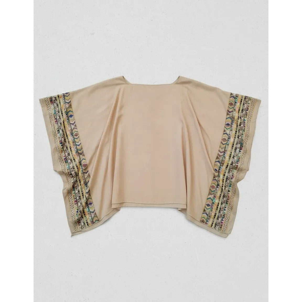 Poncho Bordado 47200-17 - Beige