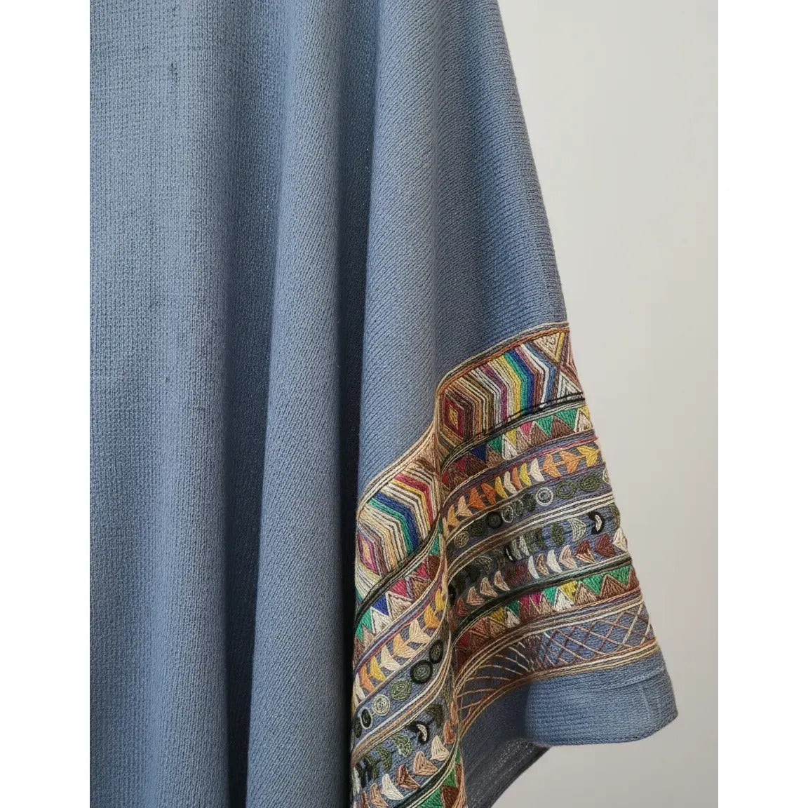 Poncho Bordado 47200-17 - Azul