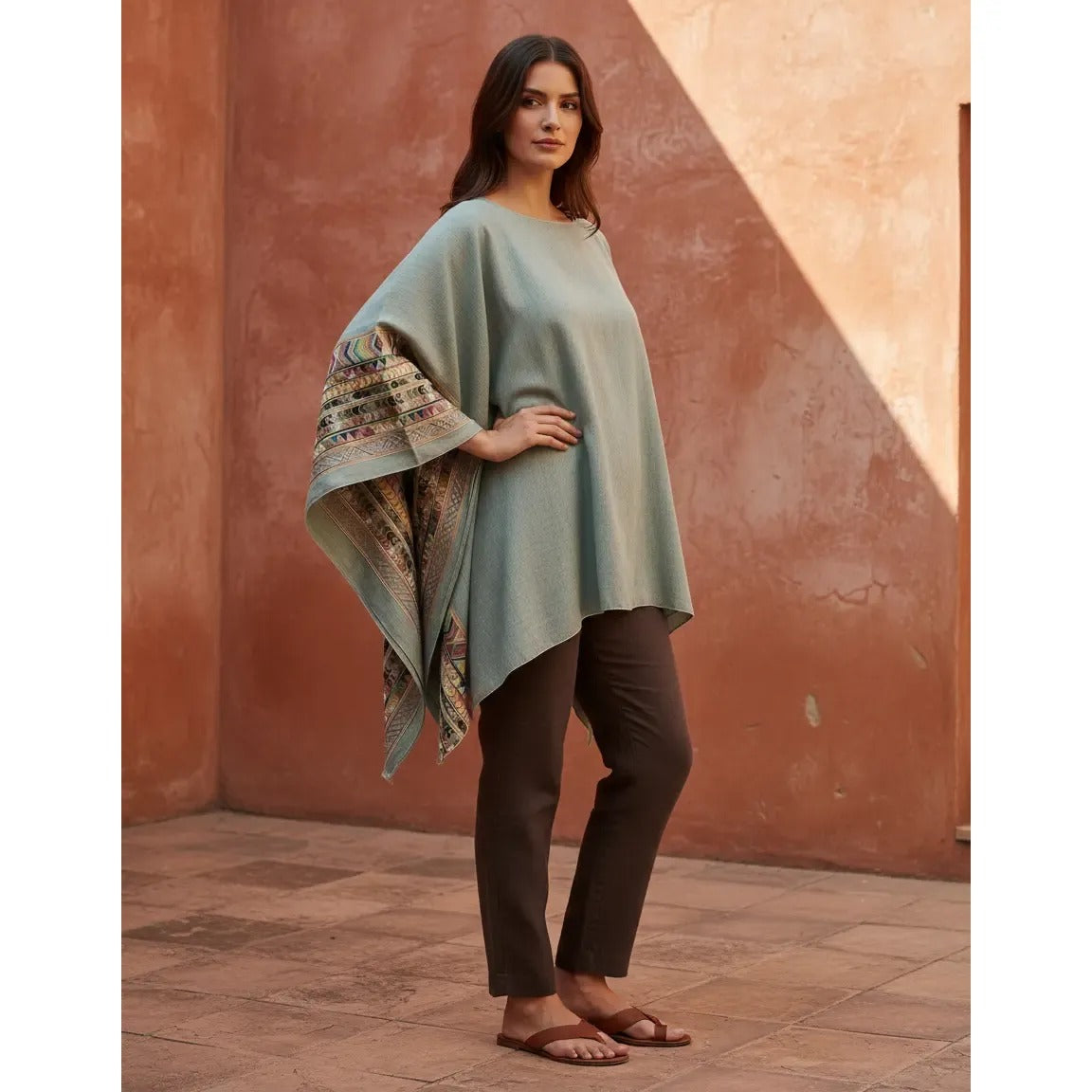 Poncho Bordado 47200-17 - Verde