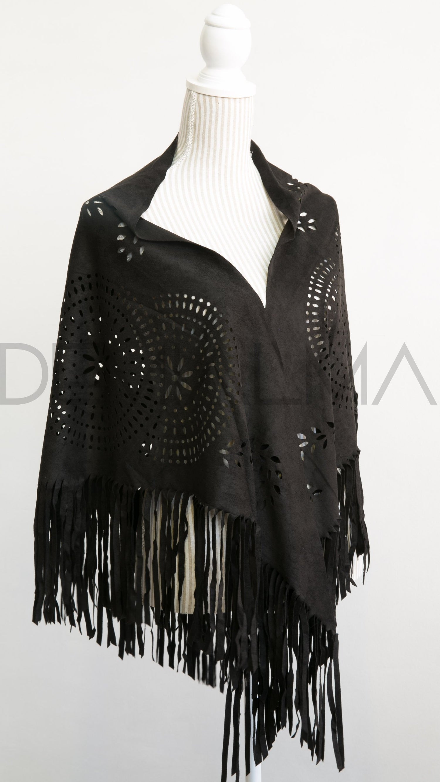 Tapado Gamuza Negro 001