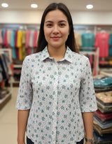 Blusa Plisada Blanca Floreada verde