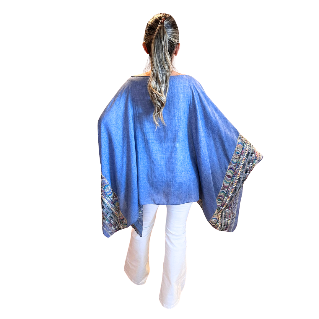 Poncho Bordado 47200-17 - Azul