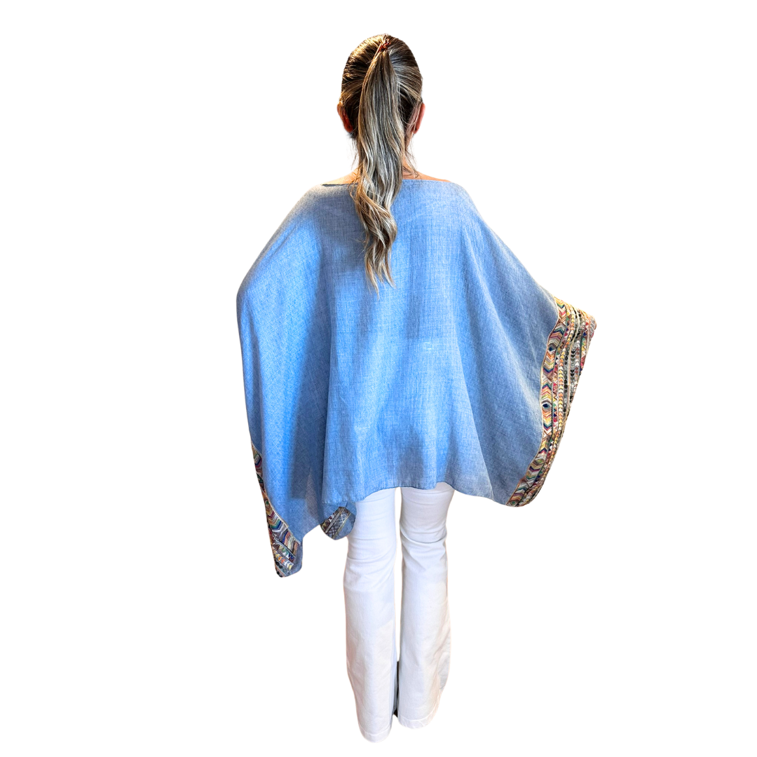 Poncho Bordado 47200-17 - Celeste