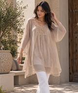 Túnica Beige Bordada Estilo Boho